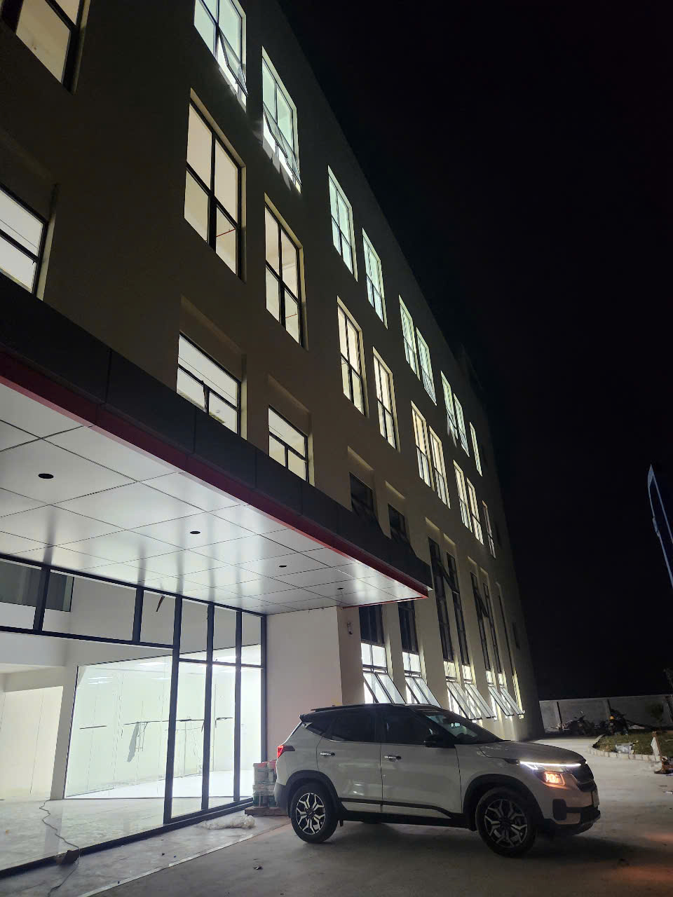 Kính cường lực